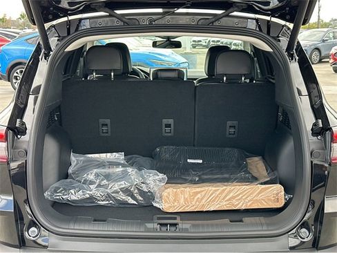 New 2025 Ford Escape SE w/ PHEV Premium Package image 18