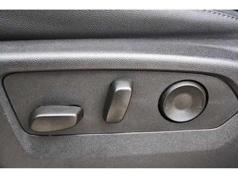 Used 2025 Chevrolet Silverado 2500 LTZ w/ LTZ Convenience Package AWD/4WD image 24