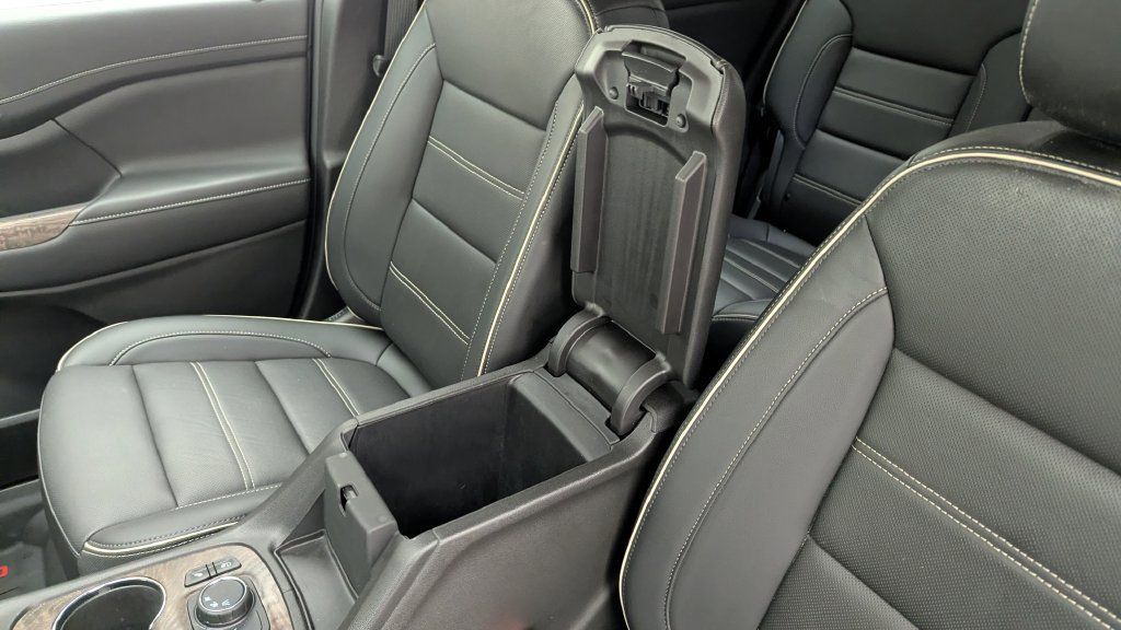 Used 2023 GMC Acadia Denali w/ LPO, Floor Liner Package FWD image 27
