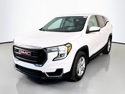 Used 2022 GMC Terrain SLE FWD image 4