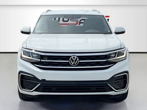 Used 2021 Volkswagen Atlas Cross Sport SE FWD image 2