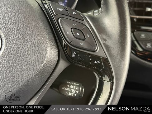 Used 2019 Toyota C-HR Limited FWD image 26