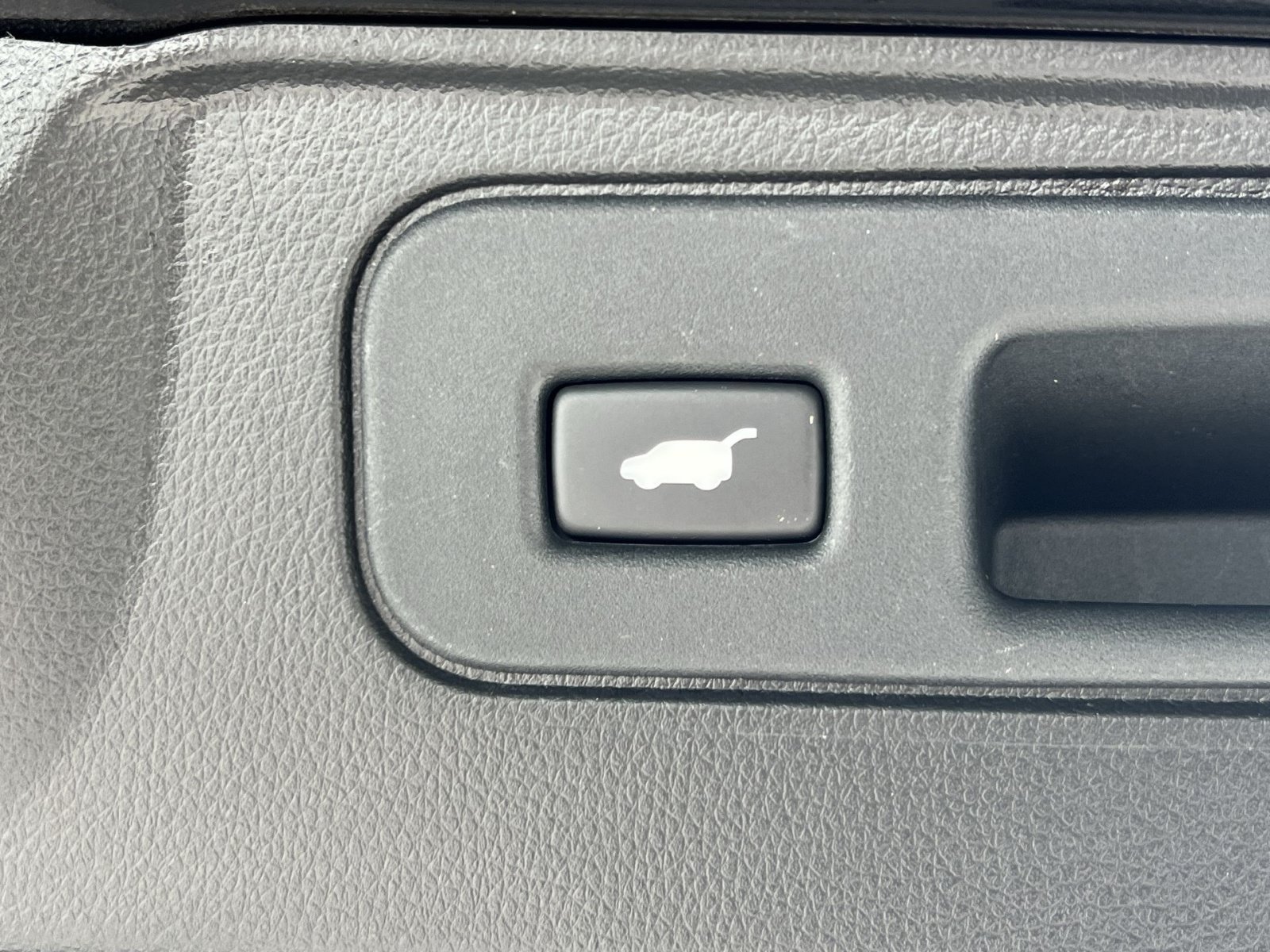 Used 2024 Honda Passport EX-L image 32