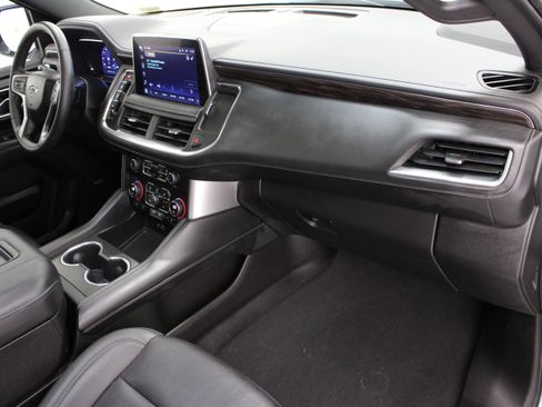 Used 2023 Chevrolet Tahoe Z71 w/ Luxury Package AWD/4WD image 41