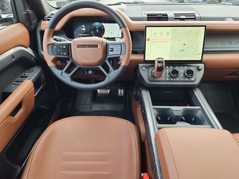 New 2026 Land Rover Defender 110 OCTA AWD/4WD image 4