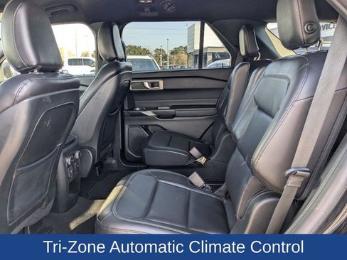 Used 2020 Ford Explorer XLT w/ Equipment Group 202A image 16