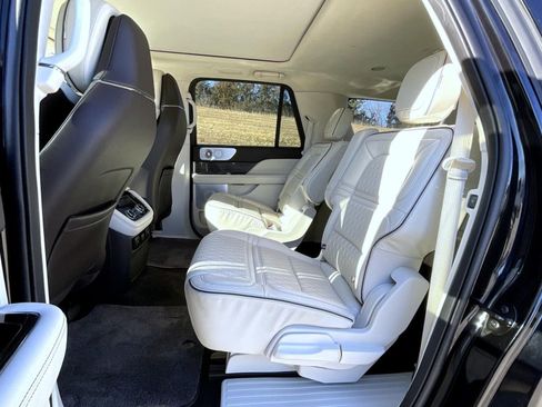 Certified 2021 Lincoln Navigator L Black Label w/ Cargo Convenience Package image 22