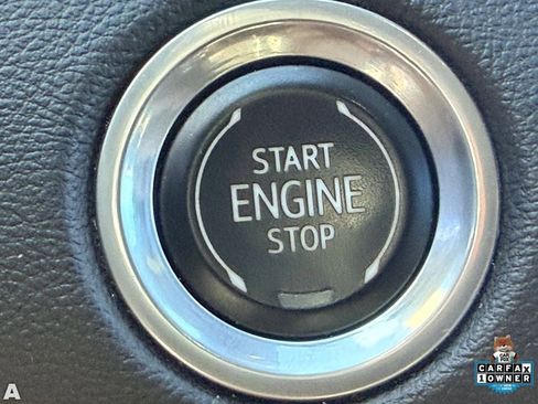 Used 2021 Cadillac Escalade Premium Luxury w/ LPO, Illumination Package AWD/4WD image 14