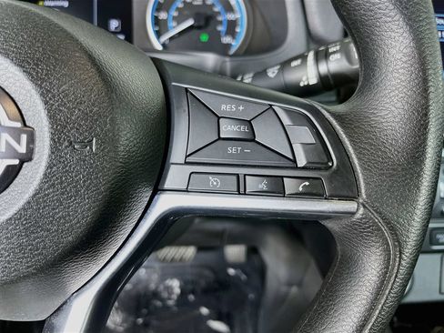 Used 2023 Nissan Leaf S FWD image 17