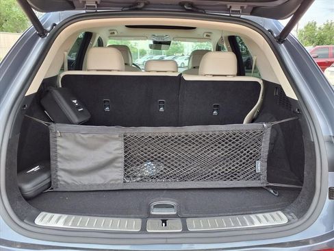 Used 2026 Genesis GV70 2.5T Advanced image 13