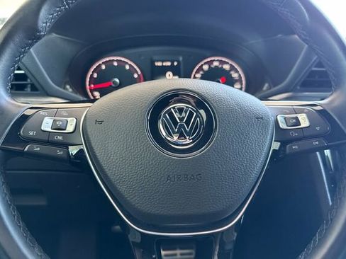 Certified 2021 Volkswagen Passat 2.0T R-Line image 23