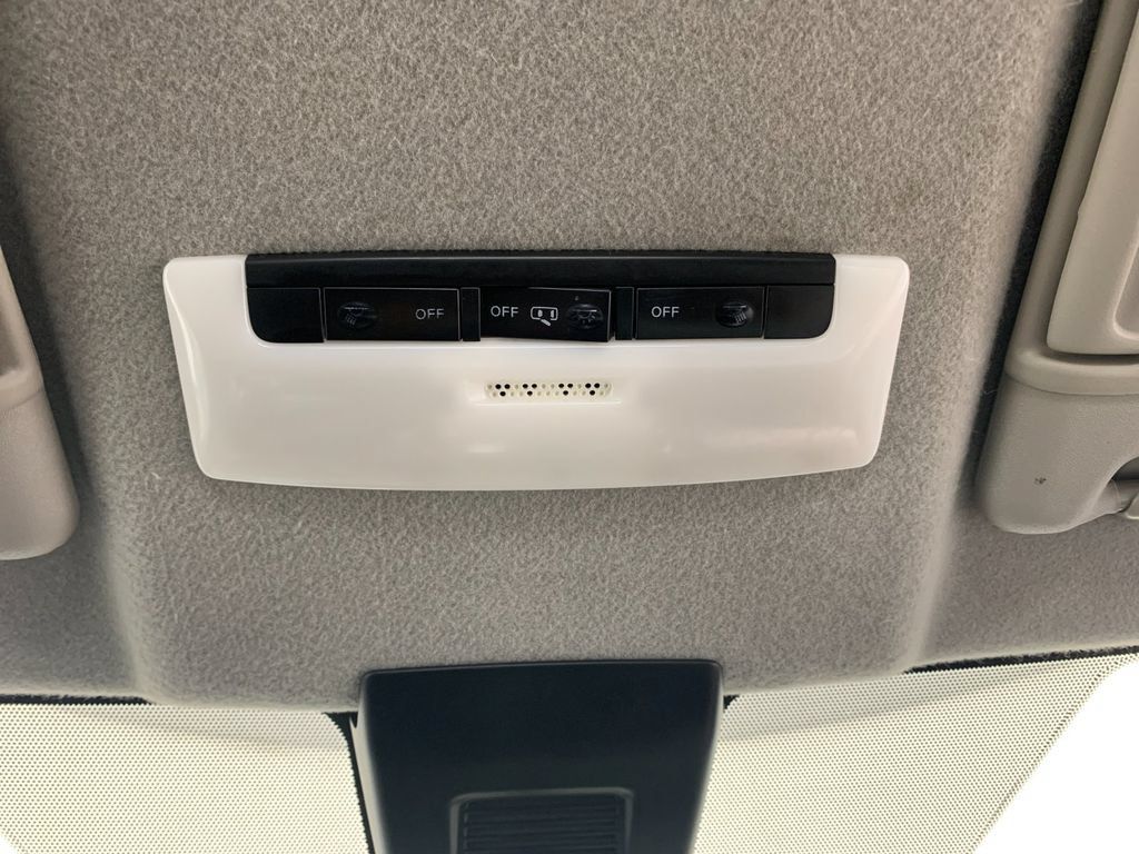 Used 2020 Nissan Kicks S FWD image 27