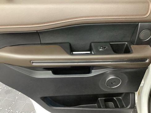 Used 2020 Ford Expedition King Ranch image 5