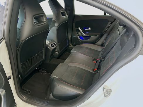 Used 2023 Mercedes-Benz CLA 250 4MATIC image 29