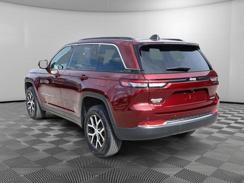 Used 2025 Jeep Grand Cherokee Limited w/ Trailer Tow Package AWD/4WD image 5
