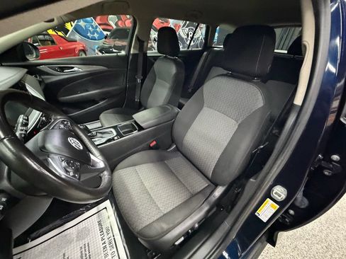 Used 2020 Buick Regal Preferred AWD/4WD image 11