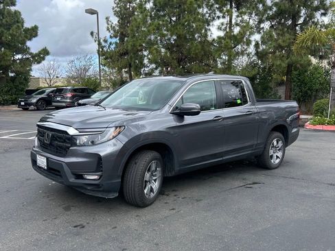 Used 2025 Honda Ridgeline RTL image 1