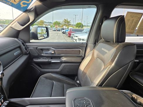 Used 2024 RAM 1500 Laramie AWD/4WD image 28
