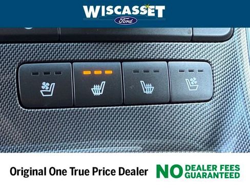 Used 2023 Hyundai Santa Fe Limited image 13