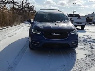 Used 2021 Chrysler Pacifica Touring-L