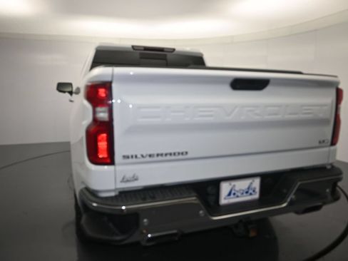 Used 2021 Chevrolet Silverado 1500 LTZ w/ Z71 Off-Road Package AWD/4WD image 24