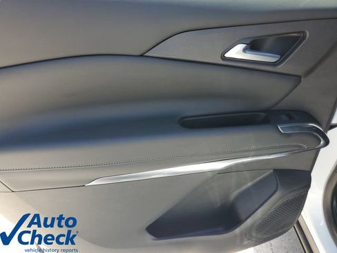 Used 2024 Chevrolet Traverse LT w/ Midnight/Sport Edition FWD image 15