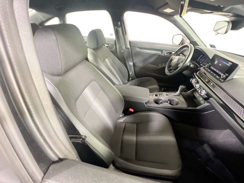 Used 2023 Honda Civic Sport image 25