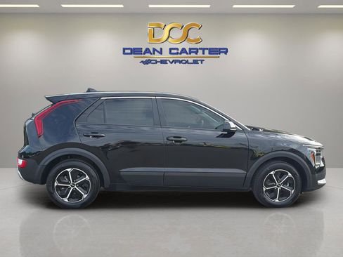 Used 2025 Kia Niro LX FWD image 6