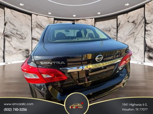 Used 2019 Nissan Sentra SV FWD image 3