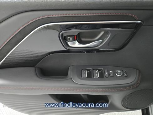 Certified 2025 Acura ADX A-Spec image 18