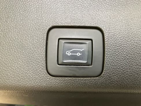 Used 2022 Buick Encore GX Select w/ Sport Touring Package image 27