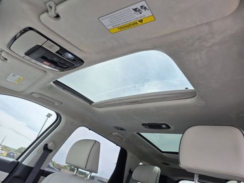 Used 2023 Hyundai Palisade Calligraphy image 23