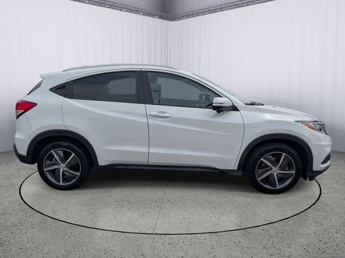 Certified 2022 Honda HR-V EX image 2