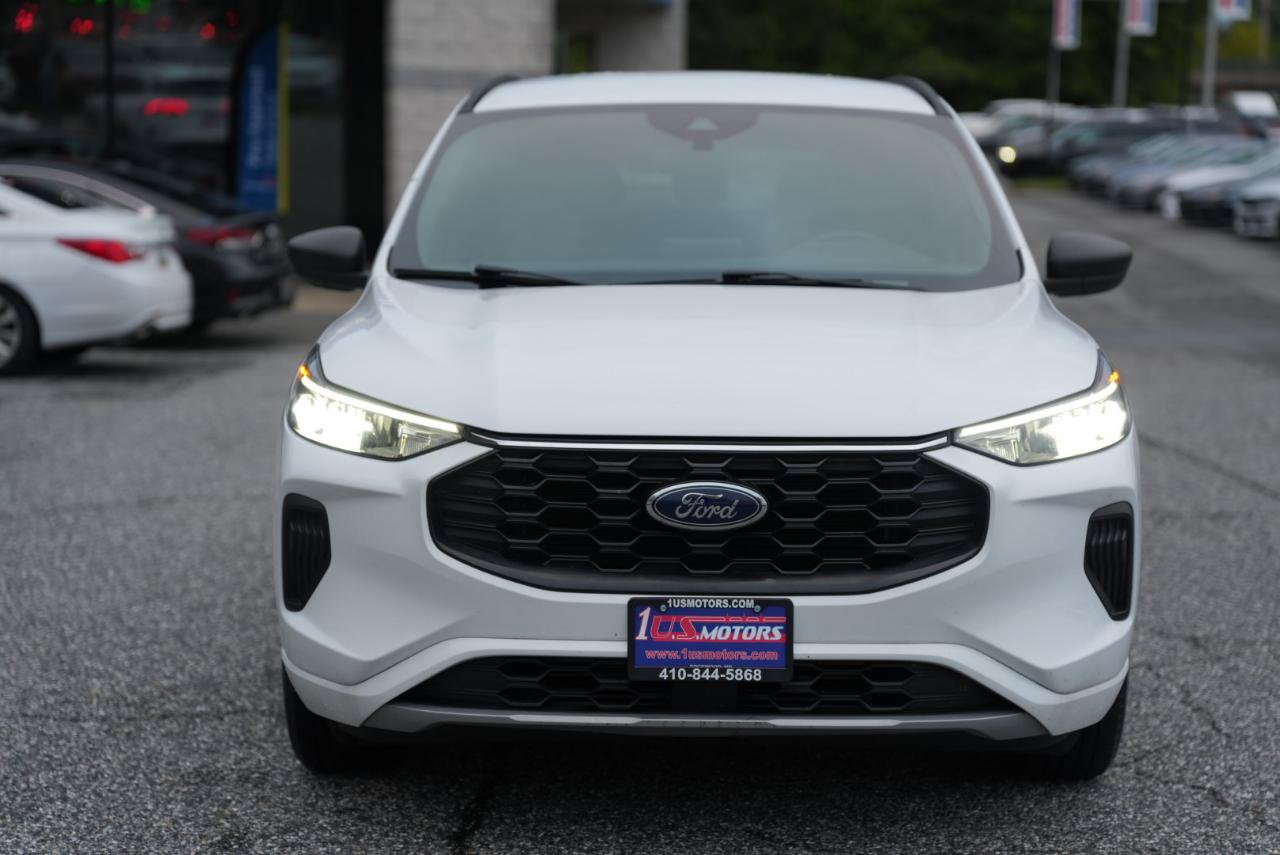 Used 2023 Ford Escape ST-Line FWD image 2