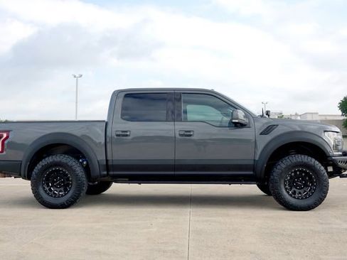 Used 2018 Ford F150 Raptor w/ Equipment Group 802A Luxury image 3