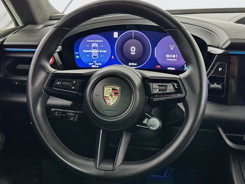 Used 2024 Porsche Macan 4 Electric w/ Premium Package AWD/4WD image 8