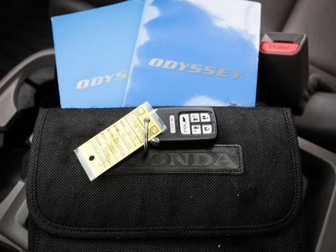 Used 2015 Honda Odyssey Touring Elite image 75