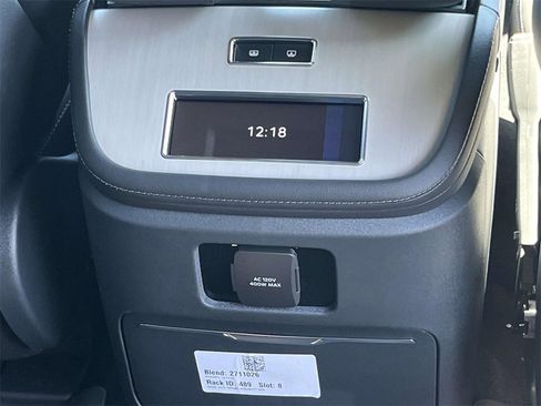 New 2025 Lincoln Navigator Reserve w/ Jet Appearance Package image 18