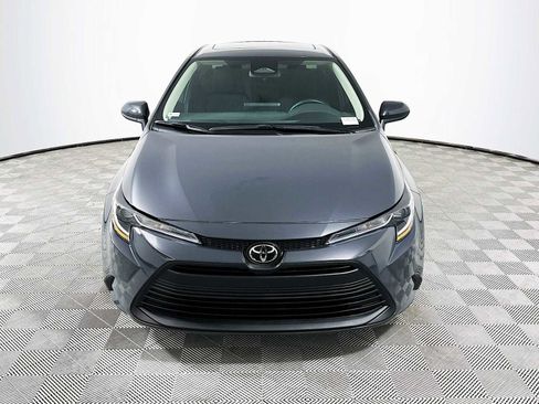 Used 2024 Toyota Corolla LE image 2