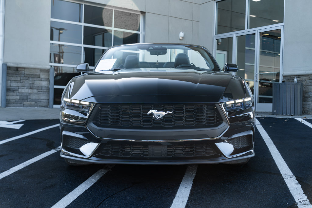 Used 2026 Ford Mustang Premium RWD image 4