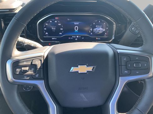 Used 2024 Chevrolet Silverado 1500 LT AWD/4WD image 8