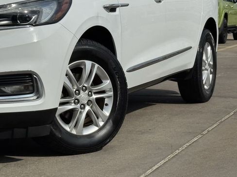 Used 2019 Buick Enclave Preferred FWD image 11