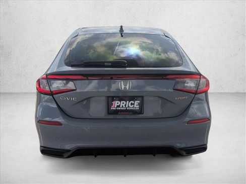 Used 2022 Honda Civic Sport image 7