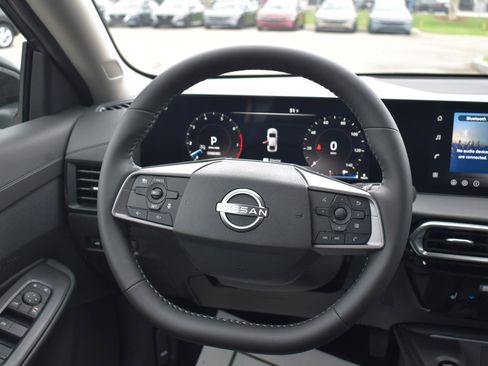 Used 2026 Nissan Sentra SV w/ SV Convenience Package FWD image 31