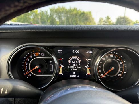Used 2020 Jeep Wrangler Unlimited Sahara AWD/4WD image 32