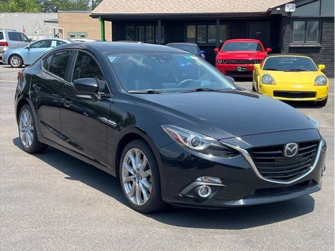 Used 2014 MAZDA MAZDA3 s Grand Touring w/ Technology Package FWD image 4