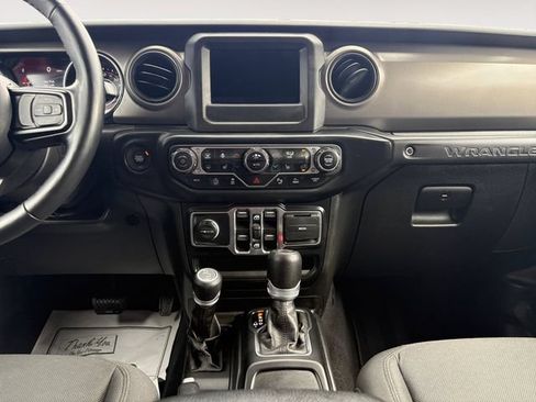 Used 2022 Jeep Wrangler Unlimited Sport AWD/4WD image 11