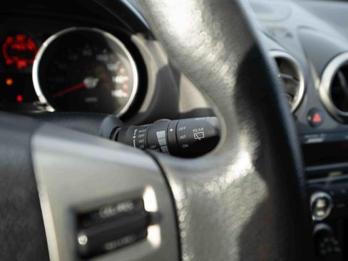 Used 2009 Nissan Rogue SL w/ Premium Pkg image 14