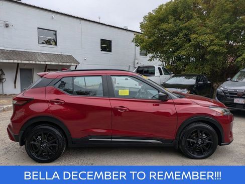 Certified 2024 Nissan Kicks SR w/ SR Premium Package image 3