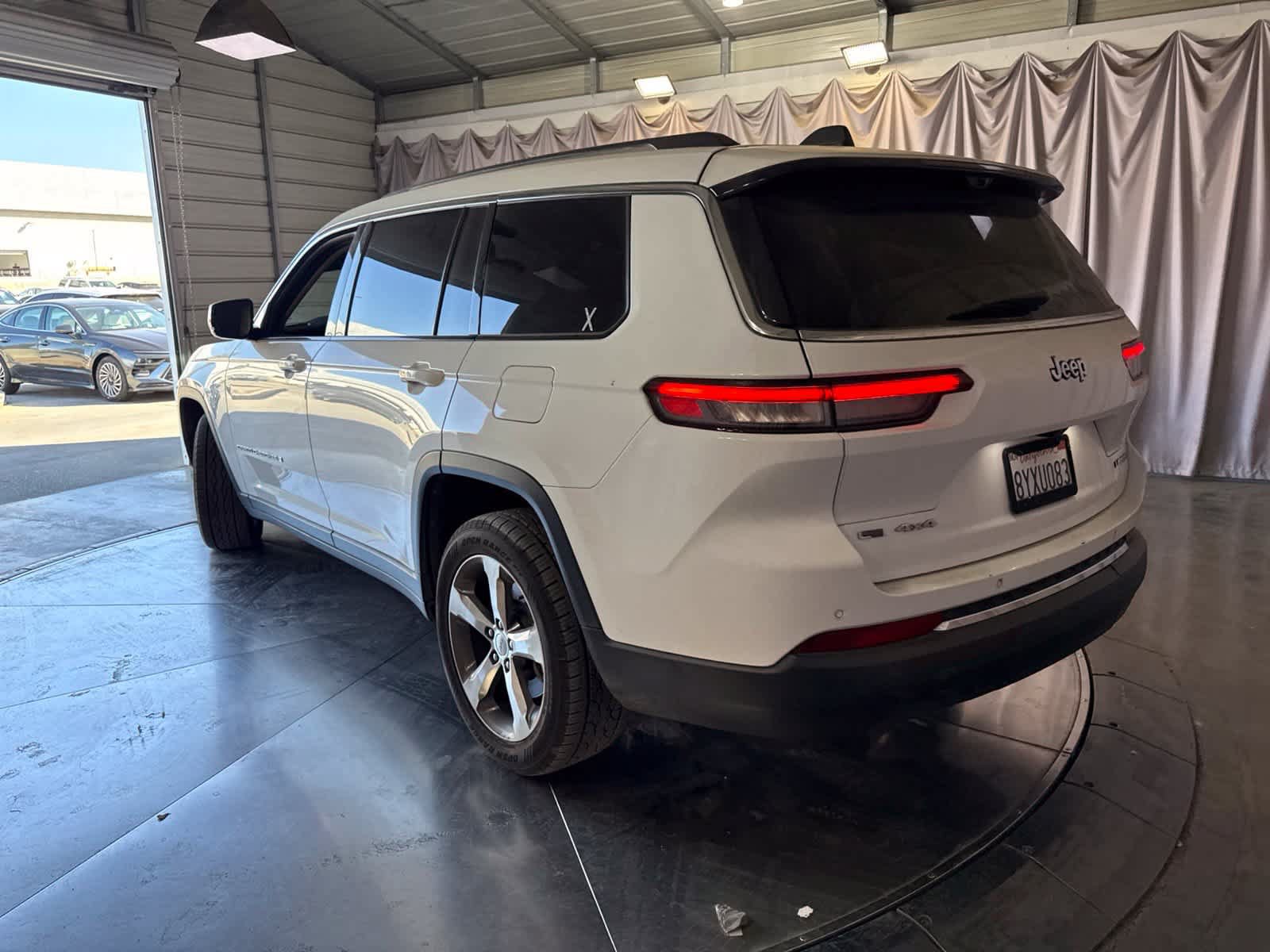 Used 2021 Jeep Grand Cherokee L Limited w/ Luxury Tech Group II AWD/4WD image 7